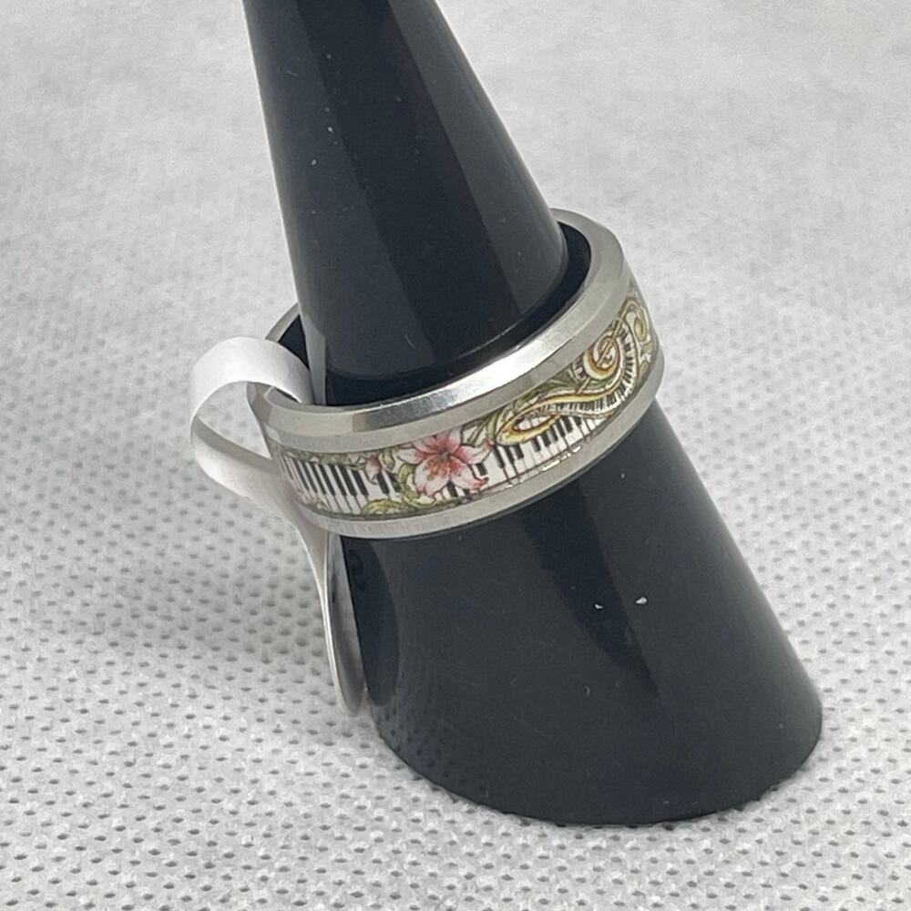 Music Lover Floral Keyboard Piano Treble Clef Stainless Steel Band Ring Size 7.5 - Picture 6 of 8